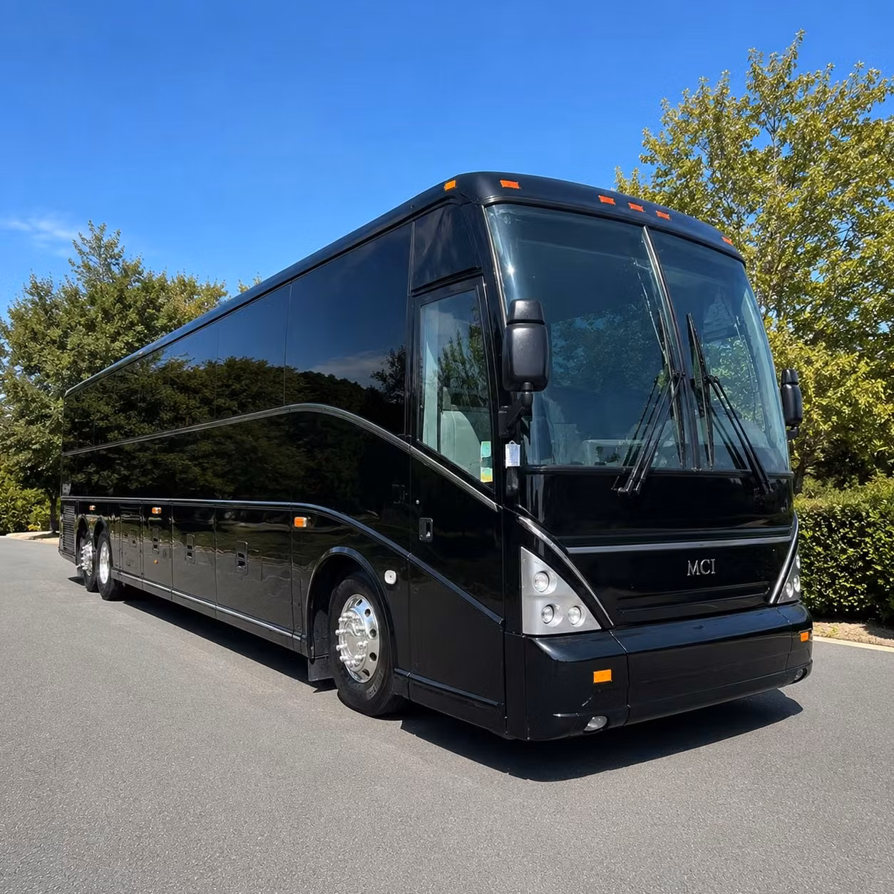 shoreline amphitheatre concert bus rentals and sporting event shuttles in mountain view